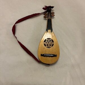 American Girl felicity’s guitar